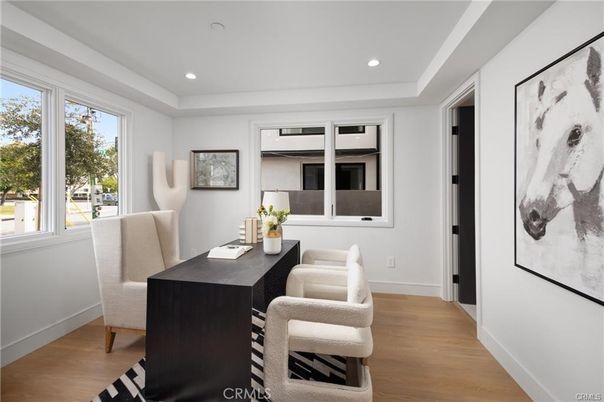 Home Office, Interior, Recessed Lighting, Wood Texture Flooring