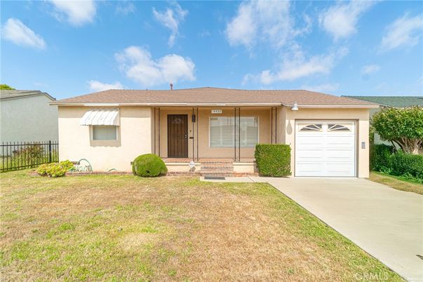Attached, Backyard, Exterior, Facade, Ranch