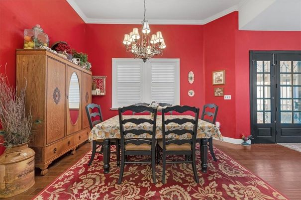 Chandelier, Dining room, Interior, Wood Texture Flooring