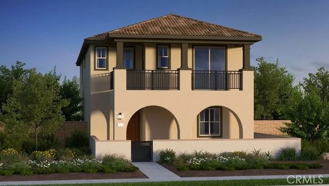 Exterior, Facade, Mediterranean