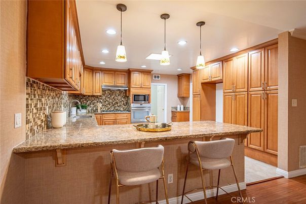 Interior, Kitchen, Pendant Lights, Recessed Lighting, Wood Texture Flooring