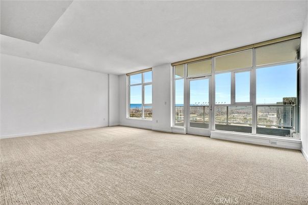 Empty room, Interior, Water