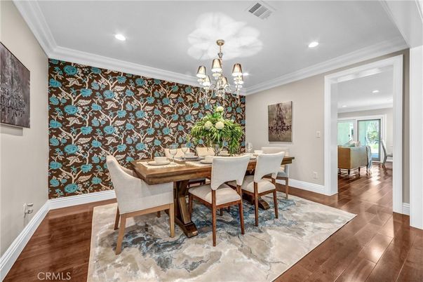 Chandelier, Dining room, Interior, Recessed Lighting, Wood Texture Flooring