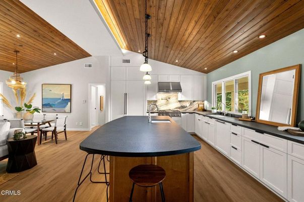 Dining room, Interior, Kitchen, Pendant Lights, Recessed Lighting, Wooden Ceilings, Wood Texture Flooring