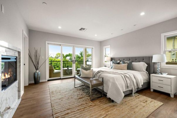 Bedroom, Fireplace, Interior, Recessed Lighting, Wood Texture Flooring