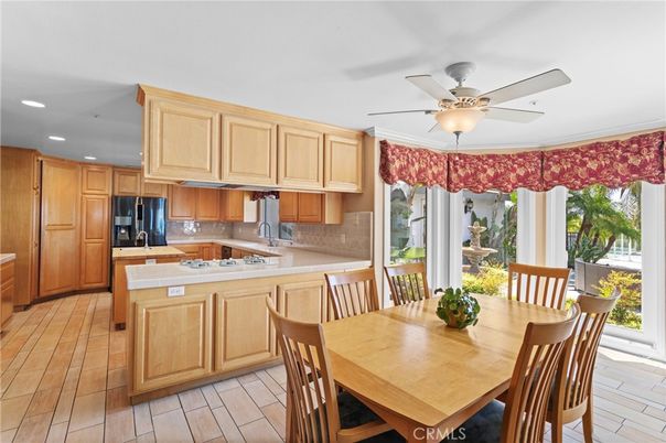 Dining room, Interior, Kitchen, Recessed Lighting, Wood Texture Flooring