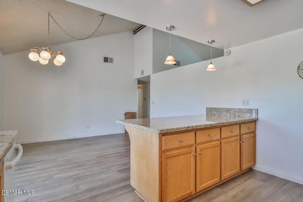 Interior, Pendant Lights, Wood Texture Flooring
