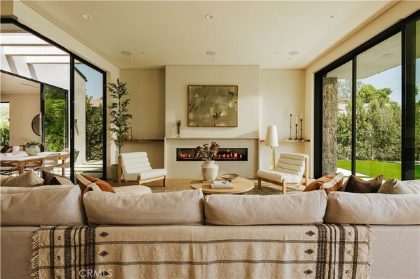 Fireplace, Interior, Living room, Recessed Lighting