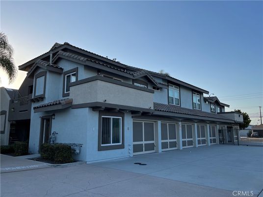 Exterior, Facade, Mediterranean