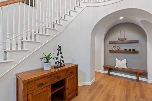 Interior, Recessed Lighting, Wood Texture Flooring