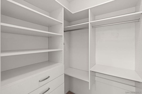Interior, Walk-in Closets