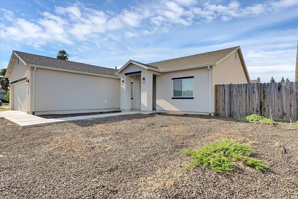Backyard, Detached Garage, Exterior