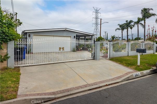 Detached Garage, Exterior