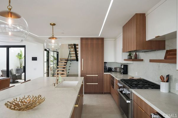 Interior, Kitchen, Pendant Lights, Stainless Steel Appliances