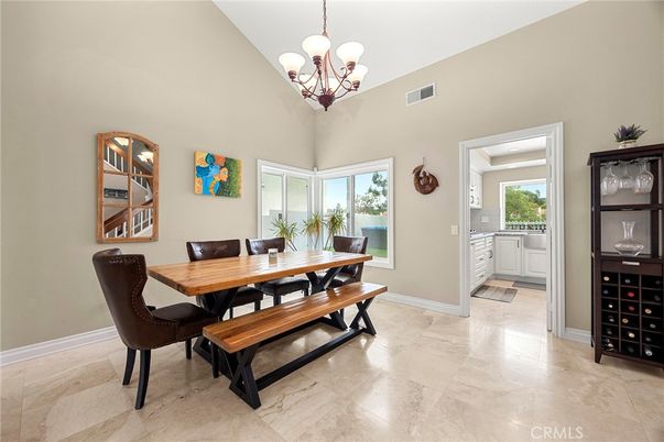 Chandelier, Dining room, Interior