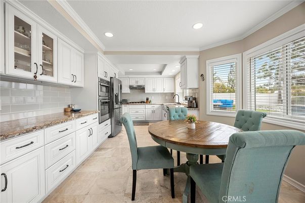 Dining room, Interior, Kitchen, Recessed Lighting, Stainless Steel Appliances