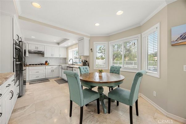 Dining room, Interior, Kitchen, Recessed Lighting, Stainless Steel Appliances