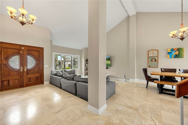 Chandelier, Dining room, Interior, Living room