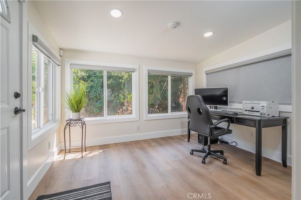 Home Office, Interior, Recessed Lighting, Wood Texture Flooring