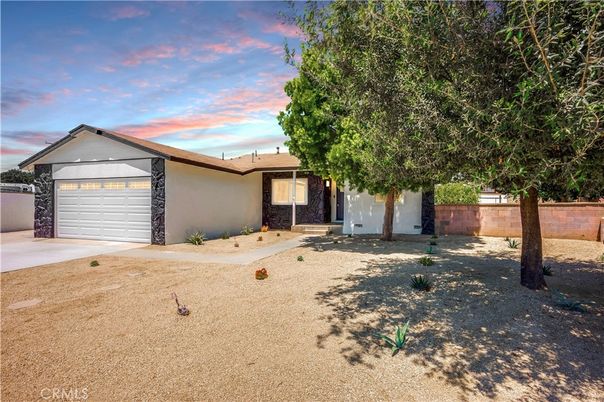 Backyard, Detached Garage, Exterior