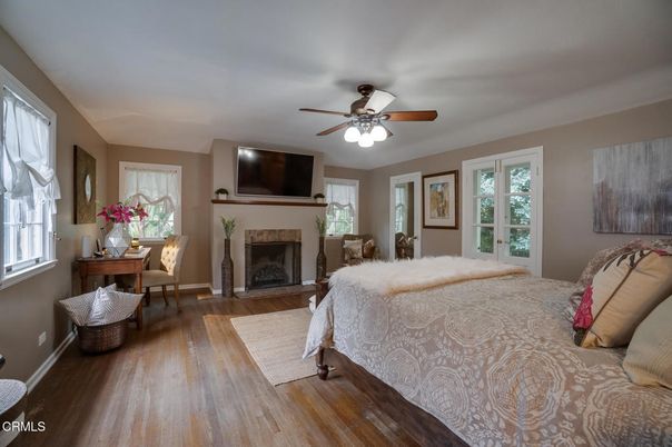 Bedroom, Fireplace, Interior, Wood Texture Flooring