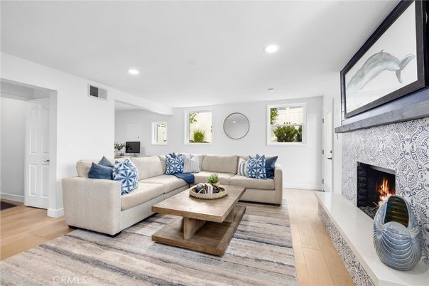 Fireplace, Interior, Living room, Recessed Lighting, Wood Texture Flooring