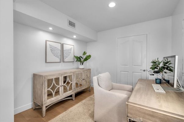Home Office, Interior, Recessed Lighting, Wood Texture Flooring