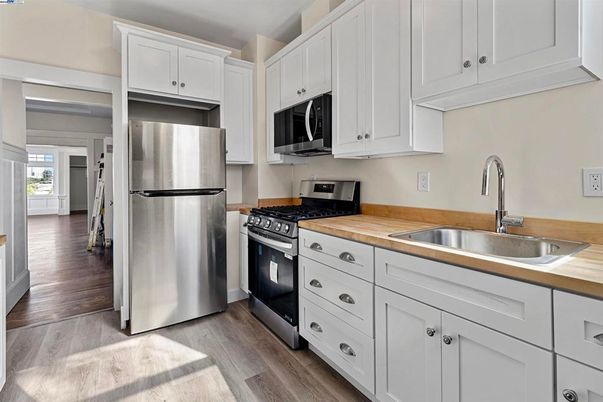 Interior, Kitchen, Stainless Steel Appliances, Wood Texture Flooring
