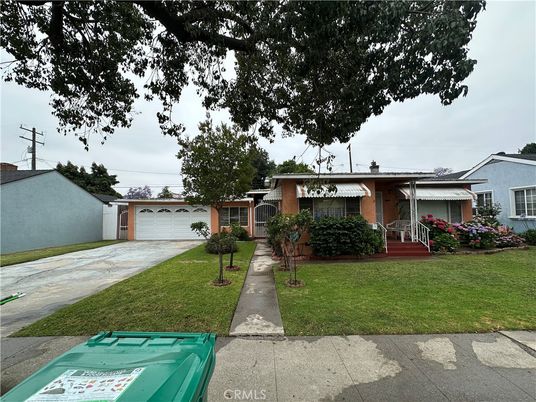 Attached, Backyard, Exterior, Facade, Ranch