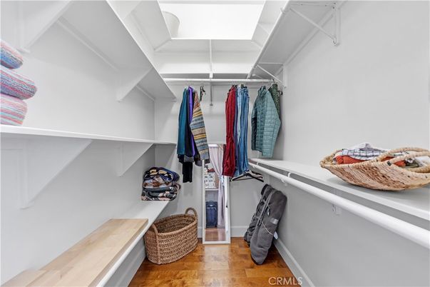 Interior, Walk-in Closets, Wood Texture Flooring
