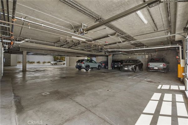 Garage, Interior