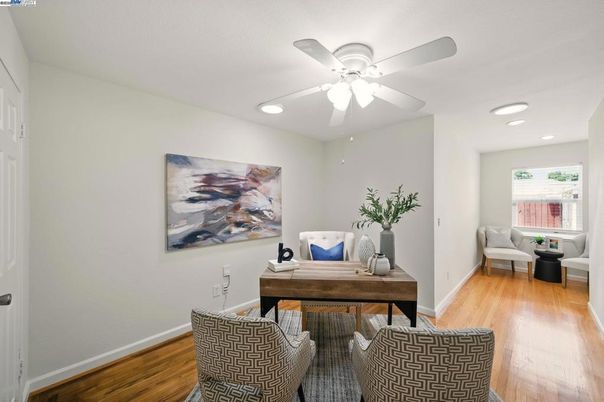 Home Office, Interior, Recessed Lighting, Wood Texture Flooring