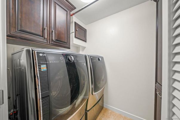 Interior, Washer