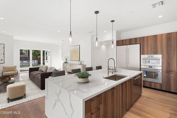 Interior, Kitchen, Living room, Pendant Lights, Recessed Lighting, Stainless Steel Appliances, Wood Texture Flooring