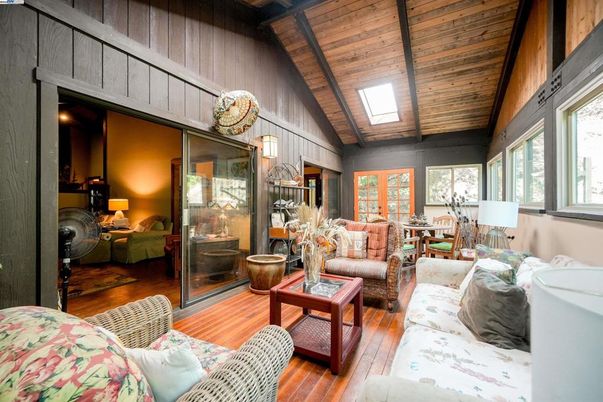 Dining room, Interior, Living room, Pendant Lights, Wooden Beams, Wooden Ceilings, Wood Texture Flooring