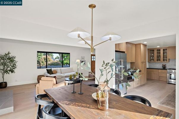Dining room, Interior, Kitchen, Living room, Pendant Lights, Recessed Lighting, Stainless Steel Appliances, Wood Texture Flooring