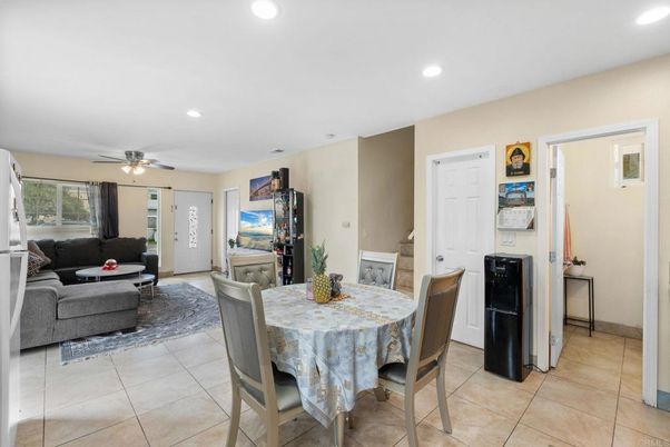 Dining room, Interior, Living room, Recessed Lighting