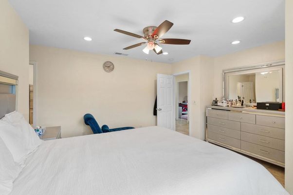 Bedroom, Interior, Recessed Lighting