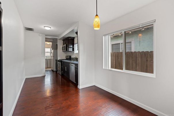 Interior, Kitchen, Pendant Lights, Wood Texture Flooring