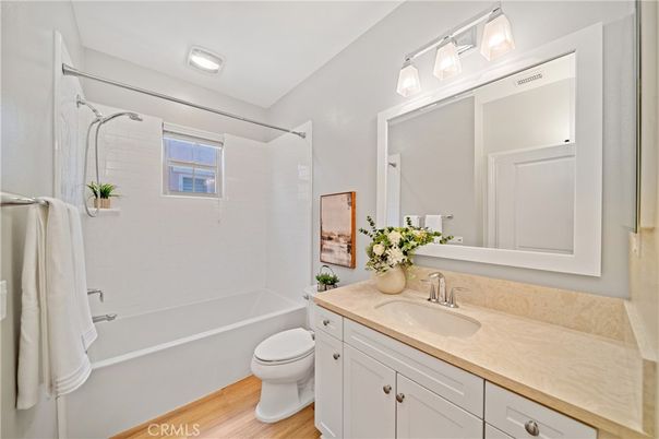 Bathroom, Interior, Recessed Lighting, Wood Texture Flooring