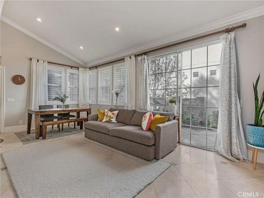 Dining room, Interior, Living room, Recessed Lighting