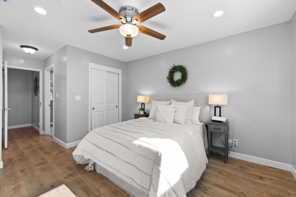Bedroom, Interior, Recessed Lighting, Wood Texture Flooring