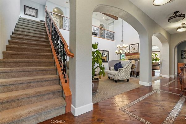 Chandelier, Dining room, Interior, Recessed Lighting, Wood Texture Flooring