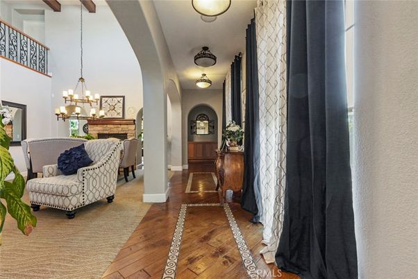 Chandelier, Fireplace, Interior, Wood Texture Flooring