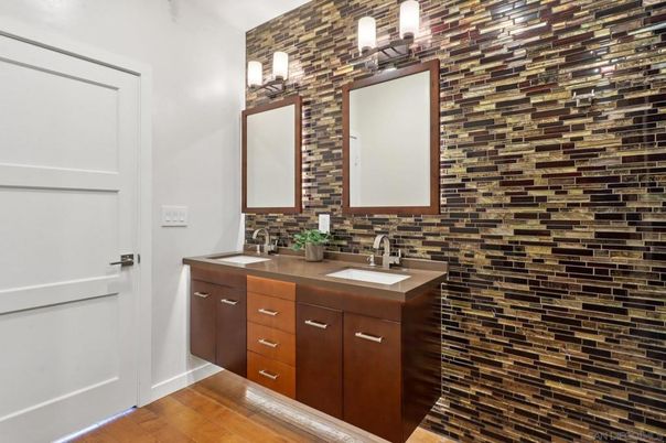 Bathroom, Dual Sink Vanities, Interior, Wood Texture Flooring