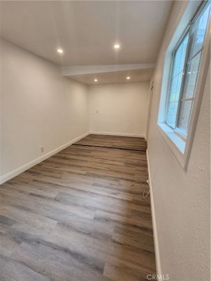Empty room, Interior, Recessed Lighting, Wood Texture Flooring