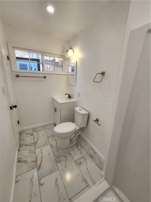 Bathroom, Interior, Marble, Recessed Lighting