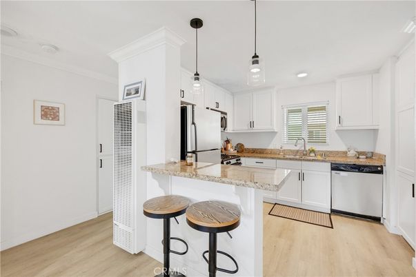 Interior, Kitchen, Pendant Lights, Recessed Lighting, Wood Texture Flooring