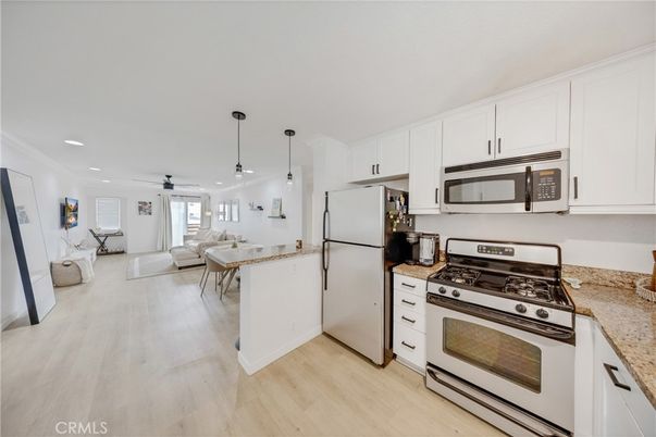 Dining room, Interior, Kitchen, Living room, Pendant Lights, Recessed Lighting, Wood Texture Flooring