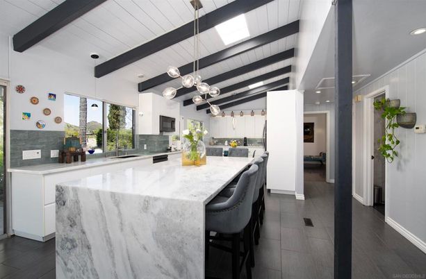 Interior, Kitchen, Pendant Lights, Recessed Lighting, Wooden Beams
